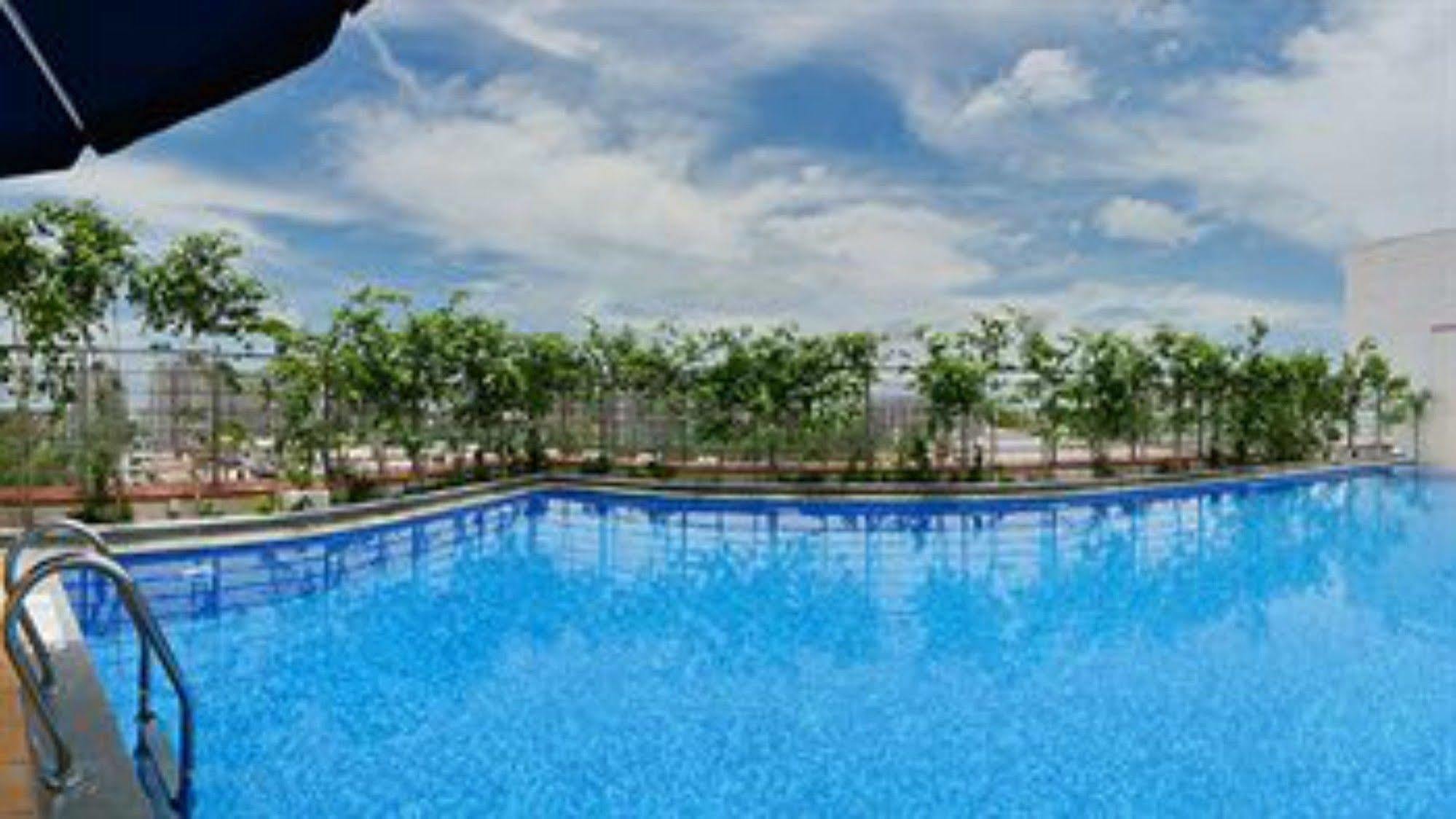 Lemon Tree Hotel, East Delhi Mall, Kaushambi Ghaziabad Eksteriør bilde
